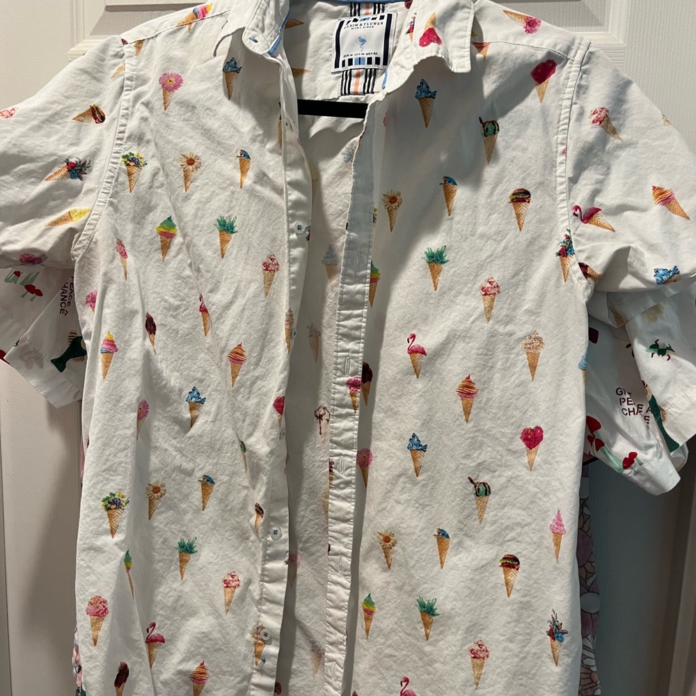White aloha shirt with icecream cones that are just epic!